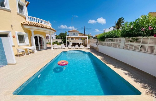 Els Poblets House | 234 m² House ∙ 4 bedrooms ∙ 8 guests