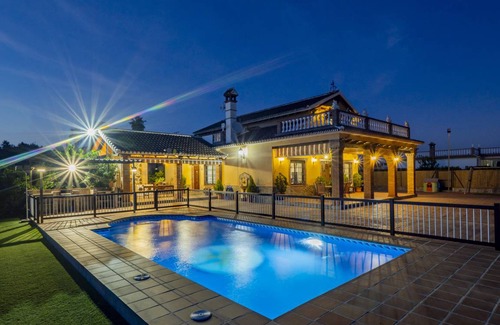 Alhaurin el Grande Villa | 240 m² Villa ∙ 4 bedrooms ∙ 10 guests