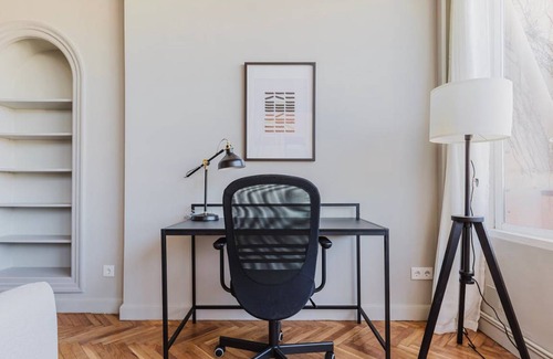 Dreta de l'Eixample House | 250 m² House ∙ 3 bedrooms ∙ 6 guests