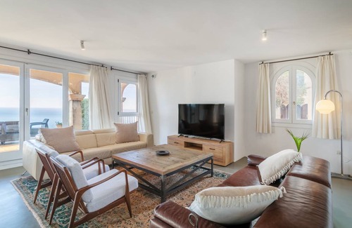 Gran Alacant Villa | 250 m² Villa ∙ 3 bedrooms ∙ 6 guests