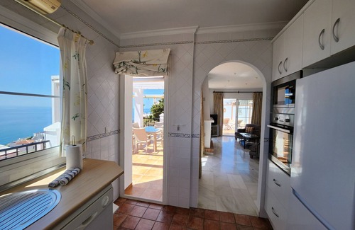 Torrox Costa Villa | 3 Bedrooms | Villa Ladera | CG R999