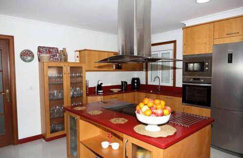 Gondomar House | 300 m² House ∙ 7 bedrooms ∙ 14 guests