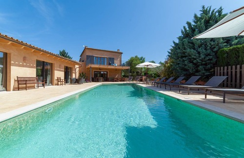 Es Palmer Villa | 300 m² Villa ∙ 6 bedrooms ∙ 12 guests