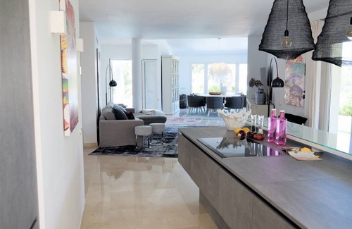Santa Ponsa House | 320 m² House ∙ 3 bedrooms ∙ 6 guests