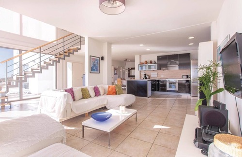 Competa House | 4 bedroom awesome home in Cómpeta