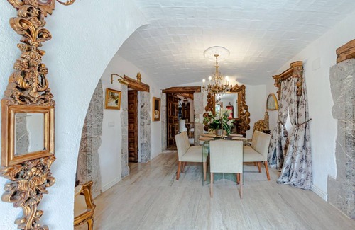 Darnius Apartment | 400 m² Apartment ∙ 4 bedrooms ∙ 7 guests