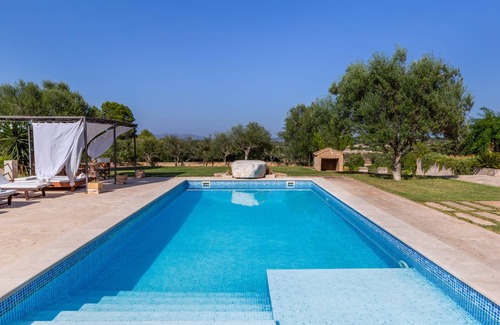 Manacor House | 449 m² House ∙ 5 bedrooms ∙ 9 guests