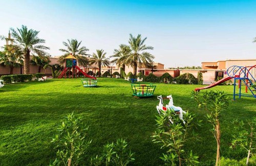 Unaizah Resort | 450 m² Resort ∙ 3 bedrooms ∙ 127 guests