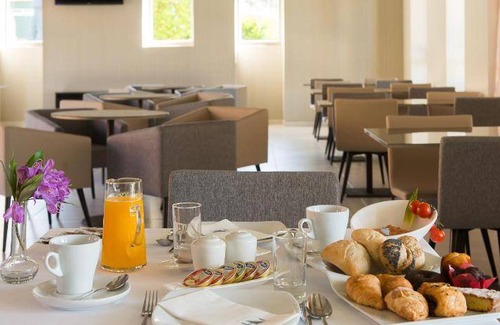 O Grove House | 47 m² Motel ∙ 127 guests