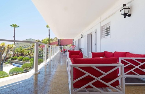Tafira Other | 500 m² Accommodation ∙ 5 bedrooms ∙ 10 guests