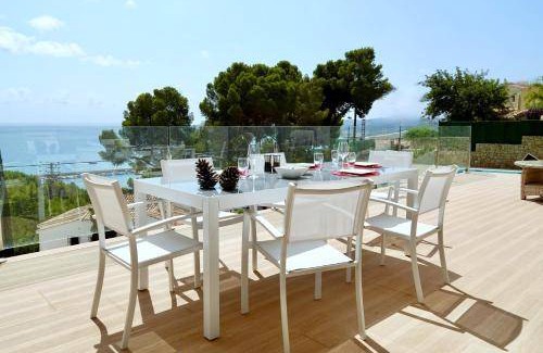 Aduanas Villa | 513 m² Villa ∙ 4 bedrooms ∙ 8 guests