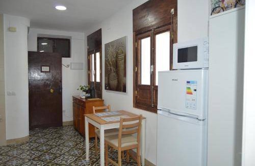 Jewish Quarter Apartment | 55 m² Apartment ∙ 2 guests