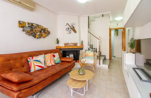 Santa Pola House | 55 m² House ∙ 2 bedrooms ∙ 4 guests