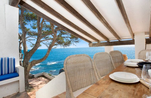 Calella de Palafrugell Villa | 556 m² Villa ∙ 6 bedrooms ∙ 12 guests