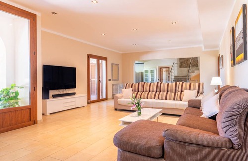 Campos House | 580 m² Finca ∙ 6 bedrooms ∙ 12 guests