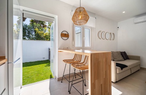 Chiclana de la Frontera House | 60 m² House ∙ 1 bedroom ∙ 4 guests