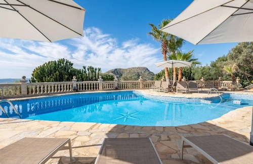 Alcudia House | 650 m² House ∙ 8 bedrooms ∙ 15 guests
