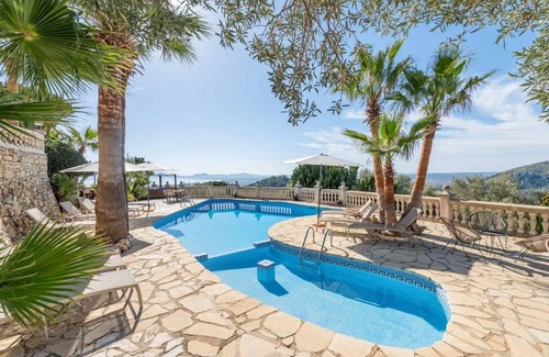 Alcudia House | 650 m² House ∙ 8 bedrooms ∙ 15 guests
