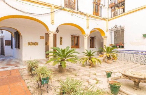 Jewish Quarter Apartment | 80 m² Apartment ∙ 4 guests