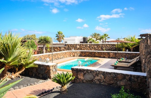 Guime Villa | 80 m² Villa ∙ 2 bedrooms ∙ 4 guests
