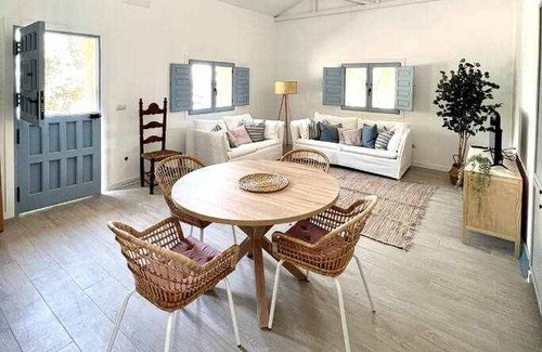 Venturada House | 85 m² House ∙ 3 bedrooms ∙ 8 guests