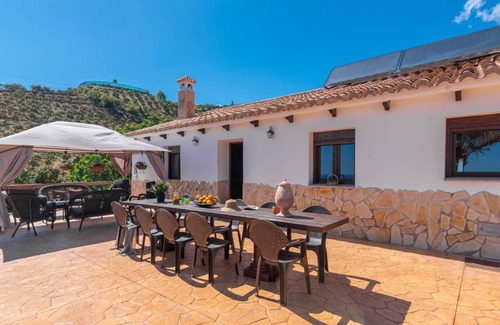 Velez-Malaga House | 96 m² House ∙ 5 bedrooms ∙ 10 guests