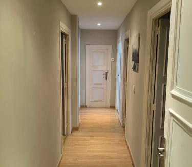 Ponferrada Apartment | 97 m² Apartment ∙ 3 bedrooms ∙ 6 guests