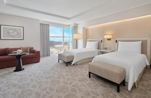 Mecca Hotel | Address Jabal Omar Makkah