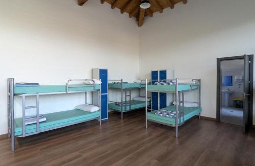 Bulbuente Hostel | Albergue Municipal Las Escuelas