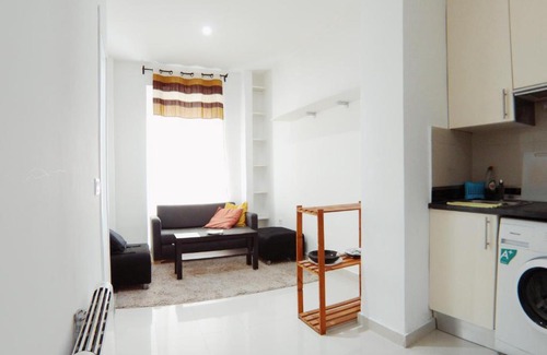 Puerta del Angel Apartment | Apartment Az Bajo Ext Centro