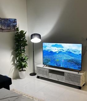 Tabuk Apartment | Apartment Room Lounge & Bathroom