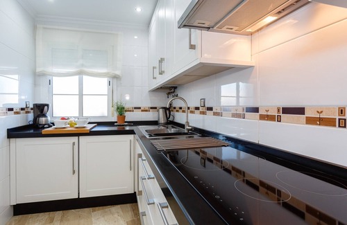 Old Town Apartment | Atico de los INGLESES by Cadiz4Rentals