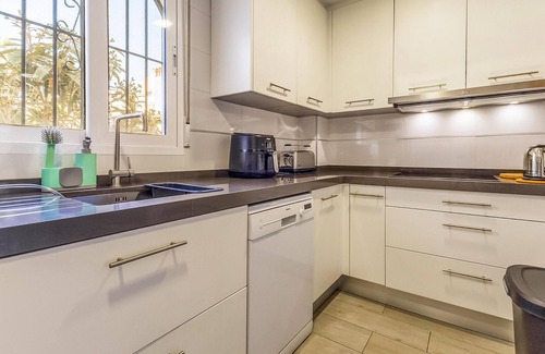 Los Arenales del Sol House | Beautiful home in Santa Pola with WiFi