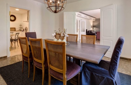 Museo Apartment | Beautiful large property for 8 people with a terrace and free parking