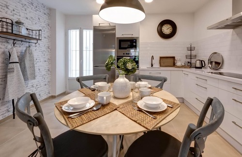 Museo Apartment | Beautiful large property for 8 people with a terrace and free parking