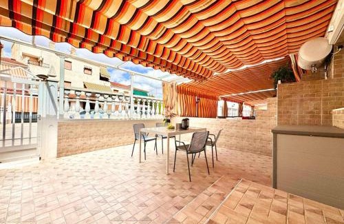 Santa Pola Apartment | Bonito apartamento junto al mar