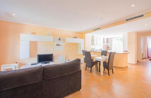 Casas de Torrat House | Bungalow Azalea - PlusHolidays