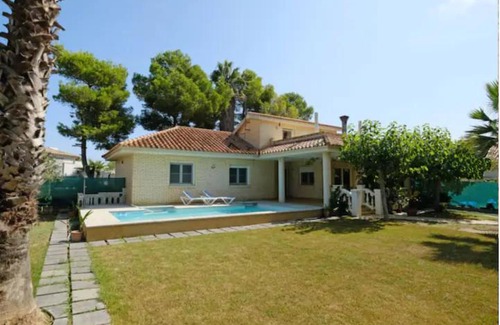 Riumar House | Casa con Piscina y Jardín en Riumar (Delta del Ebro)