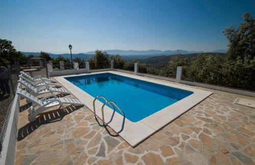 Iznajar House | Casa Rural La Loma