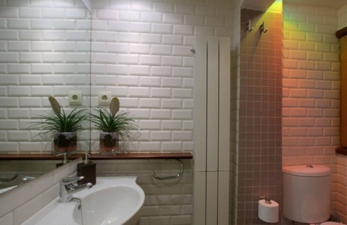 Esquerra de l'Eixample Apartment | Central apartment 5 min.Ramblas next to the Mercat Sant Antoni.well communi