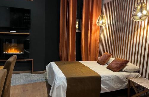 Malasana Apartment | Chic4 luxury Gran via