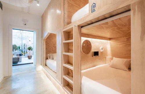 Eixample Hostel | Colo Colo Hostel Valencia - Single Private Beds