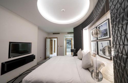 Al Olaya District Apartment | DAMAC Royal Two Bedroom Apartment Al Olaya