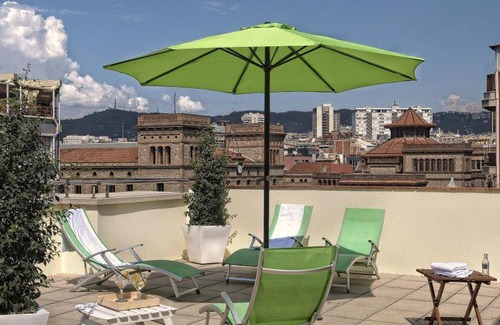 Esquerra de l'Eixample Apartment | 45 m² Serviced apartment ∙ 127 guests