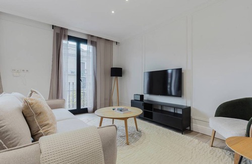 Esquerra de l'Eixample Apartment | 90 m² Apartment ∙ 2 bedrooms ∙ 4 guests