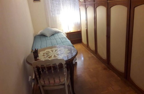 La Nova Esquerra de l'Eixample Resort | 130 m² Private room ∙ 1 bedroom ∙ 1 guest