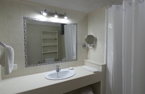 Ses Salines Hostel | Hostal Port Fornells - Adults Only