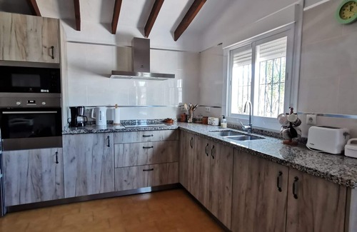 Competa Villa | Idyllic Country Villa with a pool, jacuzzi and BBQ set in the Competa mountains