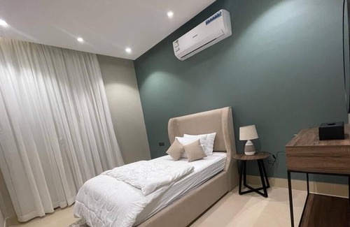 Riyadh Apartment | Kease Narjis B-6 Luxury Gold AG64