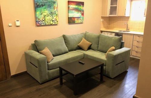 Sari Street Apartment | Loren Suites